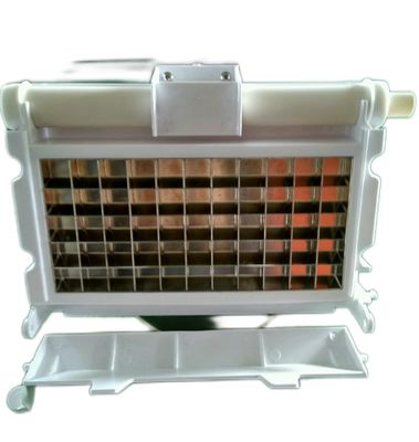 45 kg/die Capacità giornaliera Macchina per la produzione di ghiaccio a quadrato Evaporatore 29mm*29mm*22mm Muffa di cubo di ghiaccio