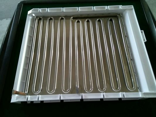 45 kg/die Capacità giornaliera Macchina per la produzione di ghiaccio a quadrato Evaporatore 29mm*29mm*22mm Muffa di cubo di ghiaccio
