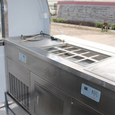 Europa Cucina mobile ciambella patatine hamburger food truck con manutenzione sul campo