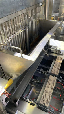 200-300 kg/h Capacità Vitamine Maglietta gommosa macchina per la linea di produzione di lecca-lecca