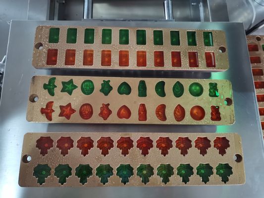 500 KG Capacità multifunzionale gelatina gelatina morbida gomma caramelle macchina per Sal