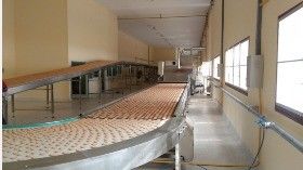 22.5 x 32.5 x 24.5 cm Forno da forno commerciale per la lavorazione dei biscotti in acciaio inossidabile