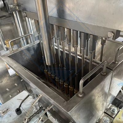 Macchina di imballaggio di caramelle morbide e gommose Halal per caramelle da orso gommoso da fabbricazione