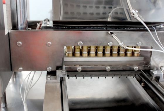 Crea deliziosi orsi gommosi e caramelle alla gelatina con la nostra macchina da caramelle multifunzione
