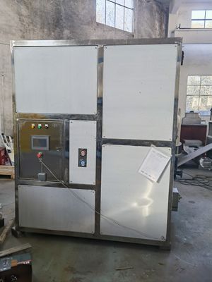 Fabbricante di ghiaccio a cubo con raffreddamento ad acqua industriale con funzionalità di produzione automatica di ghiaccio
