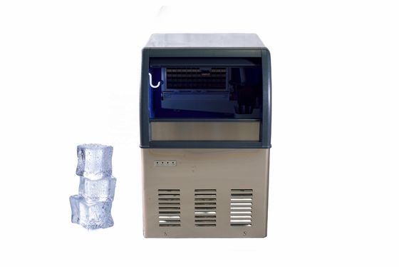 Macchina per la fabbricazione di cubetti di ghiaccio Commerciale 5000 kg Compressore Sanyo automatico di raffreddamento dell'aria