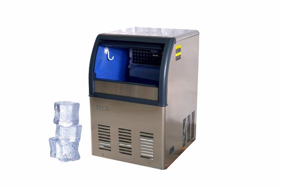 Macchina per la fabbricazione di cubetti di ghiaccio Commerciale 5000 kg Compressore Sanyo automatico di raffreddamento dell'aria