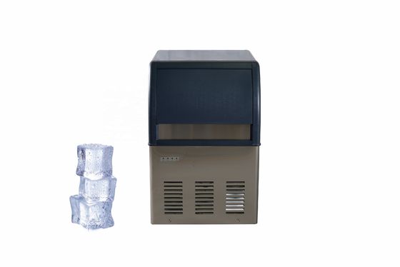 Macchina industriale per la fabbricazione di cubetti di ghiaccio con funzionamento automatico e compressore Sanyo