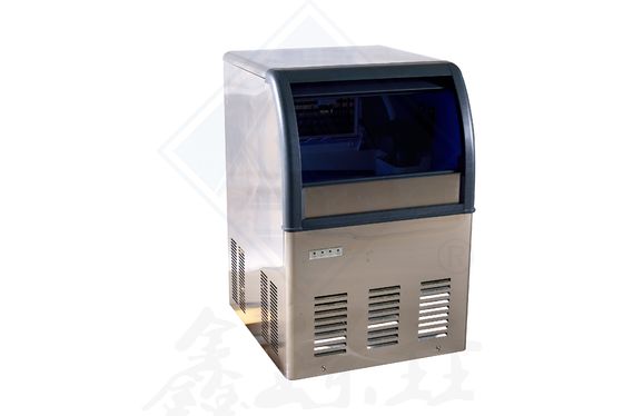 Macchina commerciale per la produzione di cubetti di ghiaccio con una capacità di 54 kg al giorno e una produzione rapida