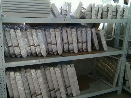 Piastra di evaporazione per macchine per ghiaccio a tubo di 22x22x22 mm per una produzione costante e veloce di cubi di ghiaccio