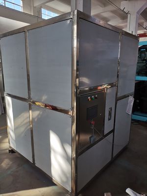 Alta capacità 2 tonnellate al giorno Semi-automatico Industrial Ice Cube Maker JYC-6000P 380V