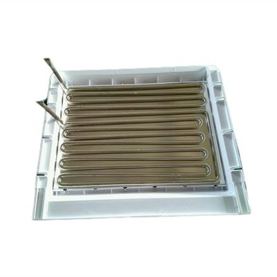 Griglie di ghiaccio personalizzate Cubo di ghiaccio quadrato di rame Blocco di fabbrica di cubo di evaporatore di ghiaccio con coperchio