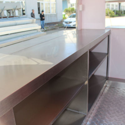 Comodo L380 x W160 x H235cm camion alimentare elettrico ideale per snack e ciambelle di strada
