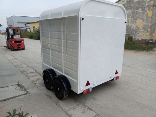 Carrozze alimentari mobili professionali della principale azienda pubblicitaria.