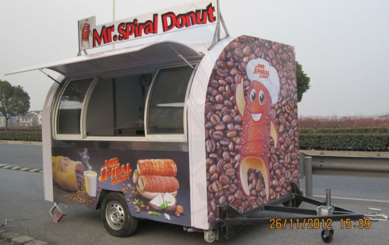 Camionino alimentare mobile leader per la vendita di snack completamente attrezzato e pronto a servire