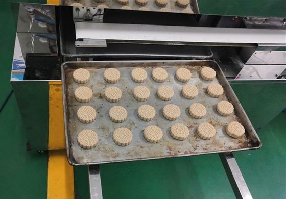 Capacità di lavoro 20-135pcs/min SS304 Mochi gelato PLC Controllo incrustante macchina