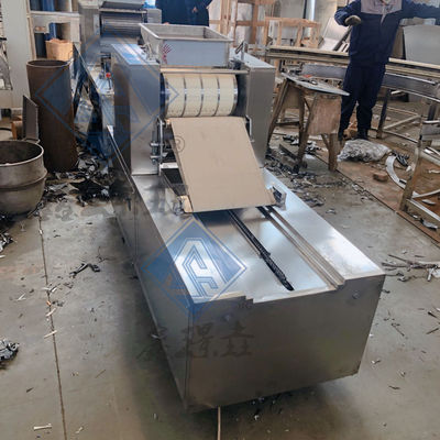 Macchine per la fabbricazione di biscotti per la produzione di biscotti di noce morbida 2350*780*1300mm