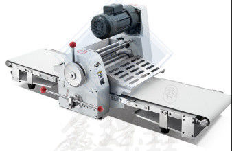 240 kg Output Industrial Bread Bakery Equipment Table Top Invasatore di pasta per baguette