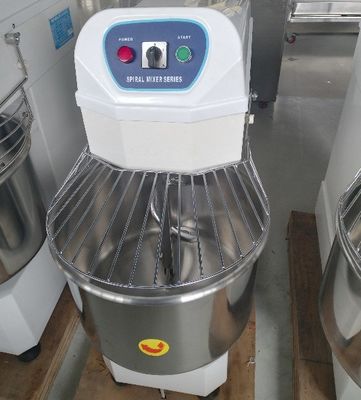 Grande miscelatore alimentare da 120 litri per la produzione efficiente di pane e torte nelle cucine commerciali
