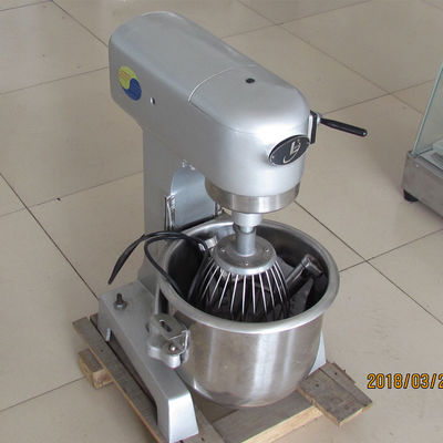 Miscelatore elettrico da 10 litri con design planetario e facile utilizzo
