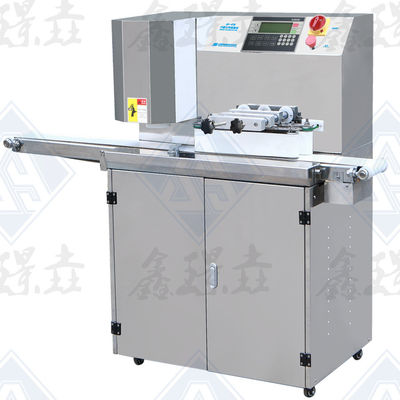 390 kg Macchina automatica di incrustazione e produzione di Kubba/Kibbeh con una capacità di lavoro di 20-135 pezzi/min