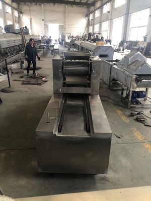 Macchina per biscotti a burro di latte da 3 kW Biscotto maker per una produzione rapida e facile di biscotti