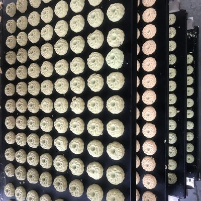 Macchina per biscotti a fiori salati Produttore di biscotti Alta produttività 220V/380V Voltaggio per panetteria