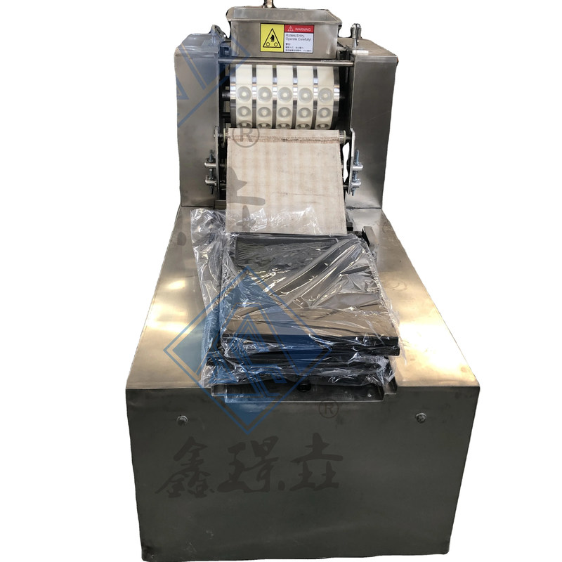 Macchina per la produzione di torte di noce Linea di produzione completamente automatica per biscotti e biscotti di crema